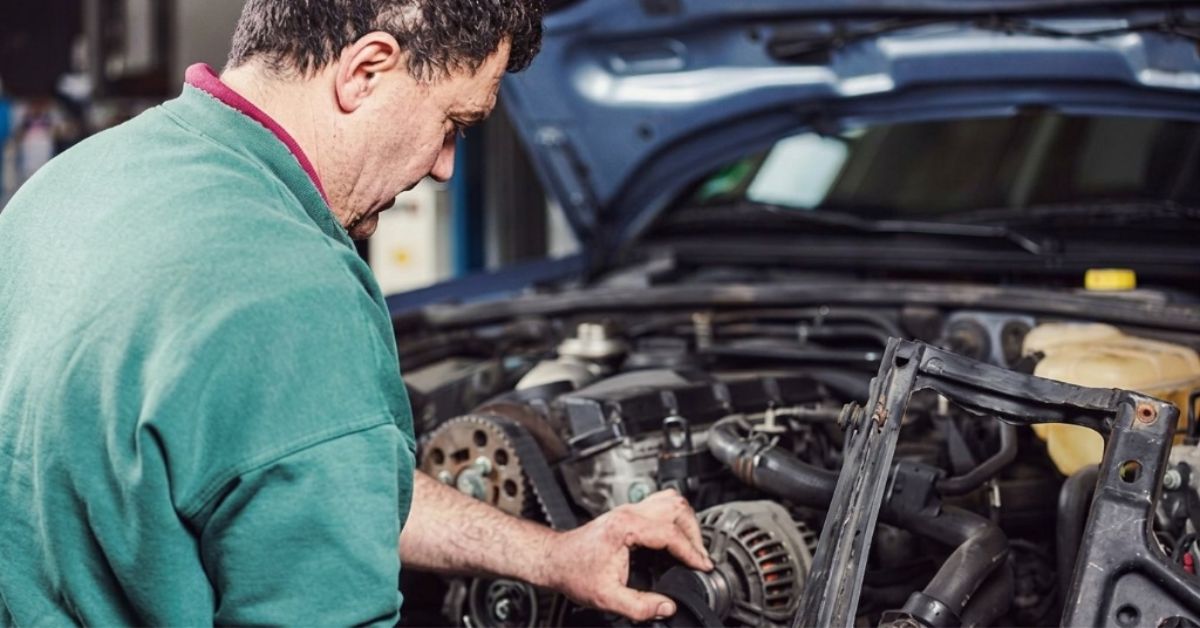 How Do I Check My Car's Belts and Hoses, and When Should I See a Mechanic?